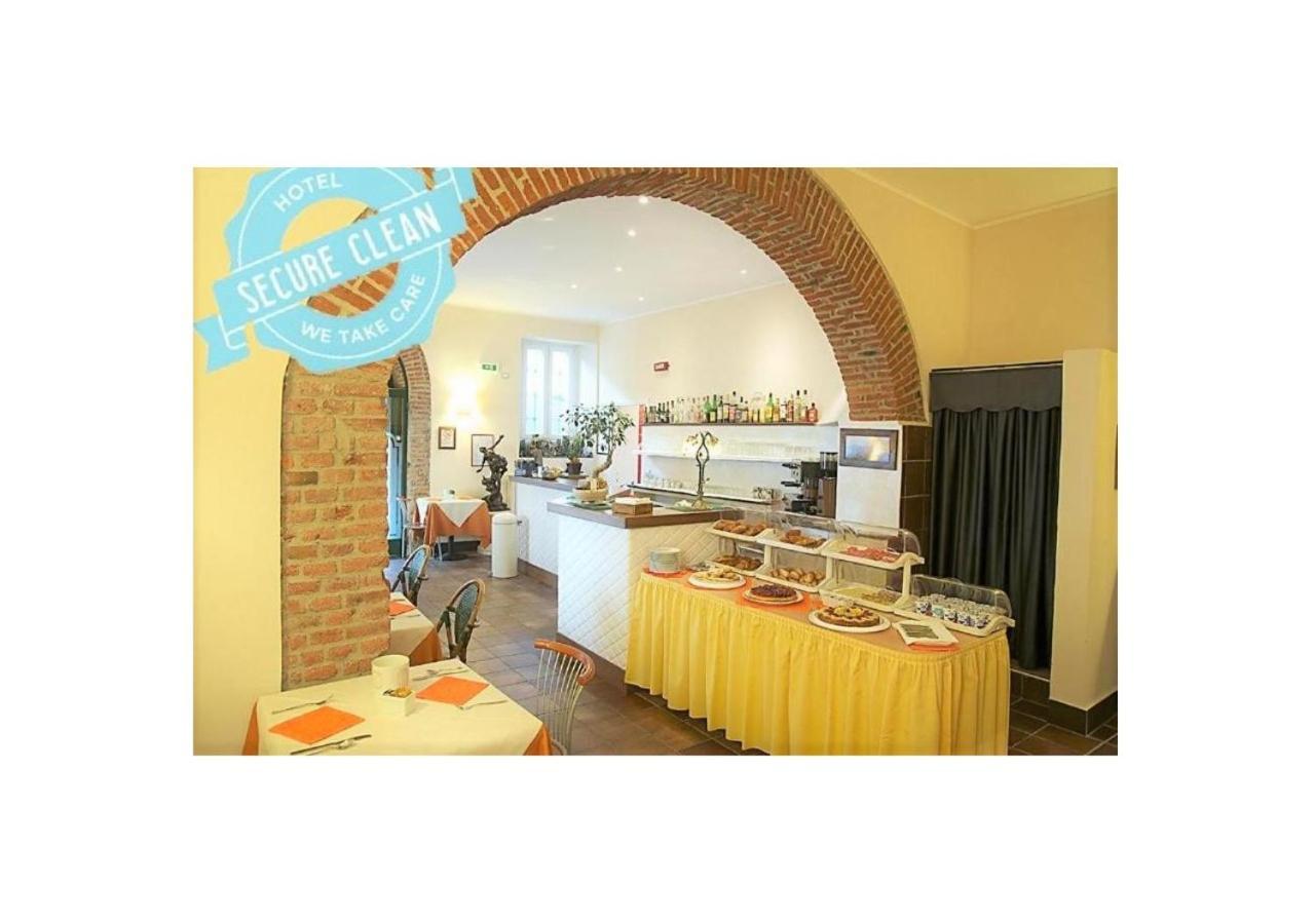 לנגנו Hotel Al Corso מראה חיצוני תמונה
