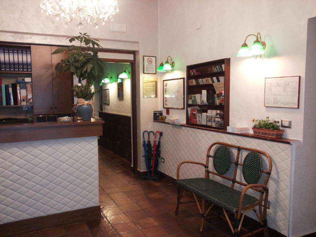 לנגנו Hotel Al Corso מראה חיצוני תמונה