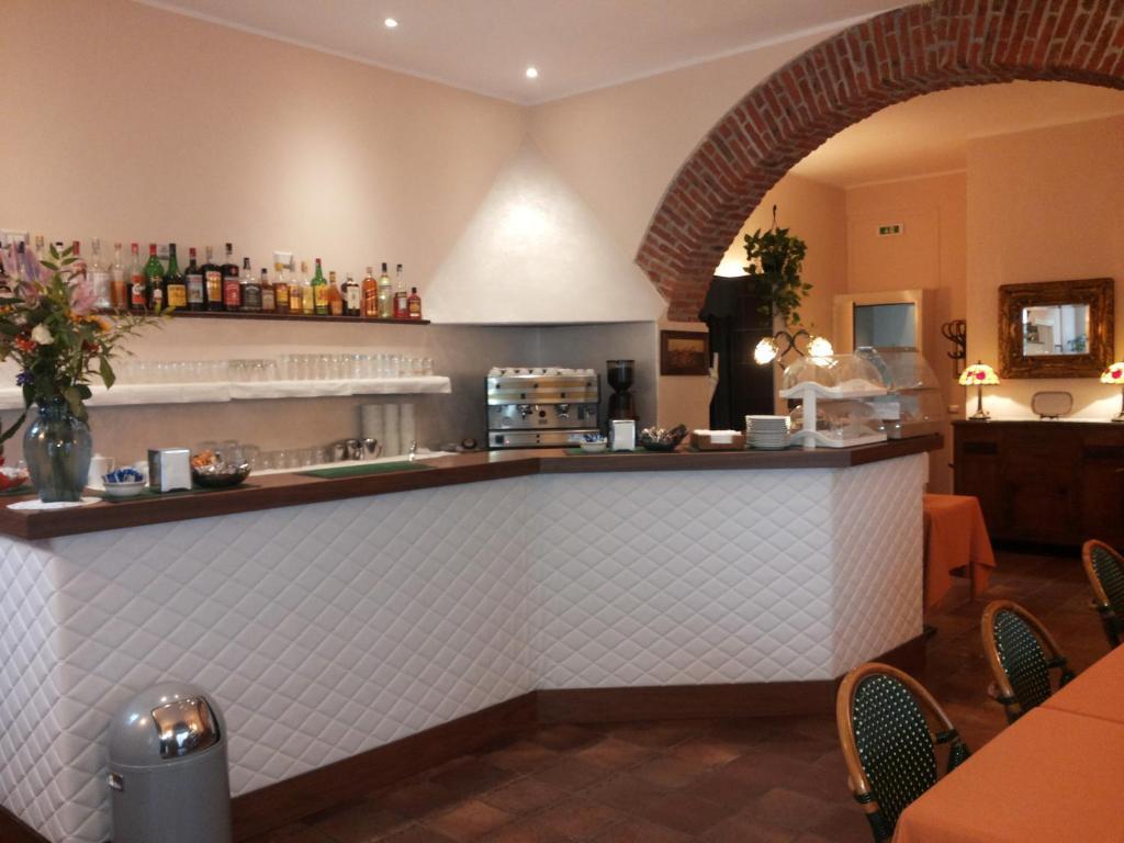 לנגנו Hotel Al Corso מראה חיצוני תמונה