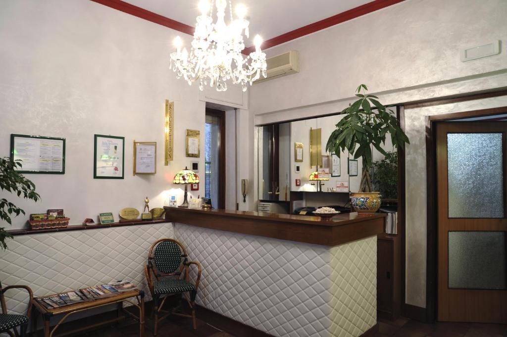 לנגנו Hotel Al Corso מראה חיצוני תמונה