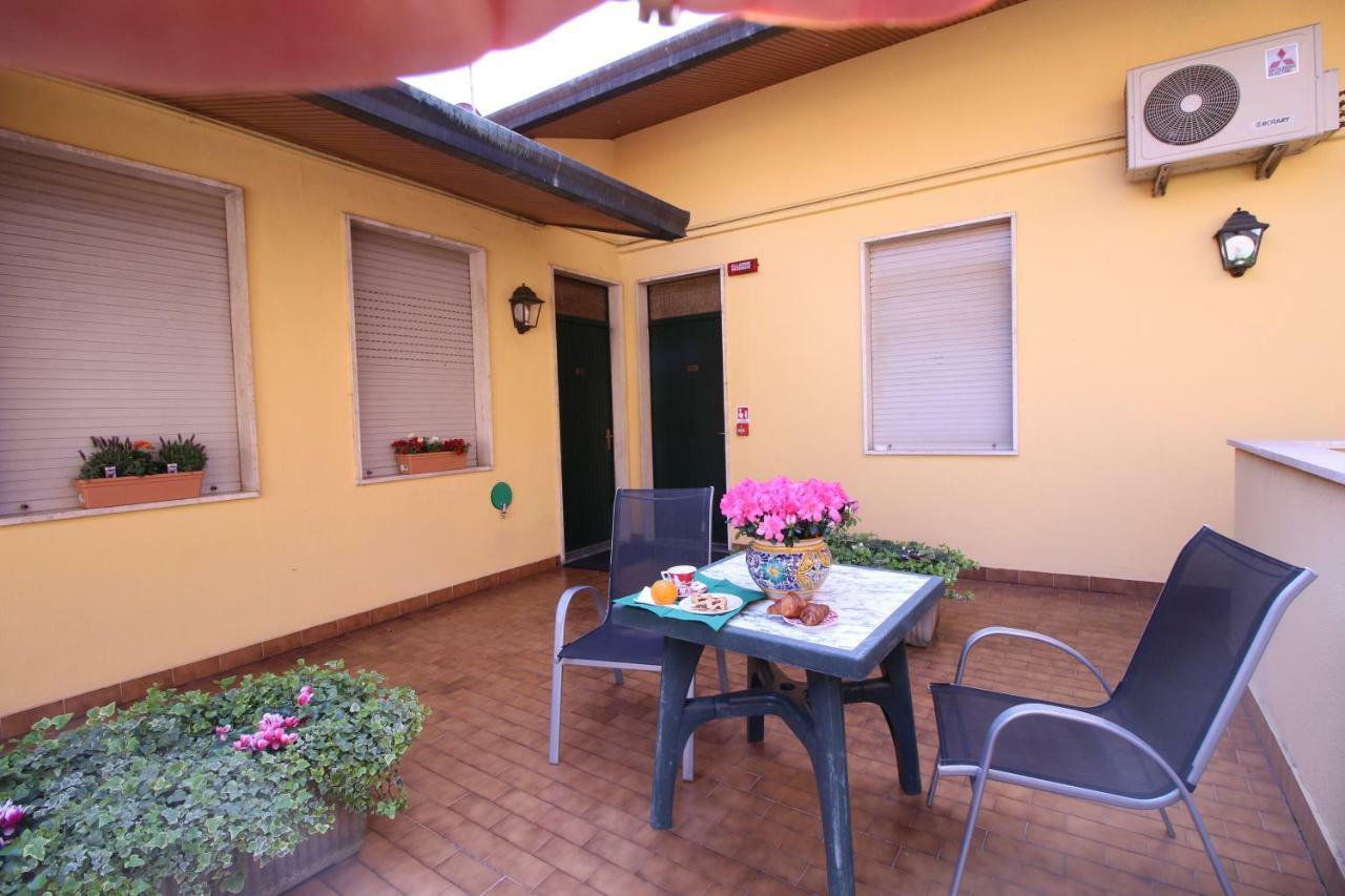 לנגנו Hotel Al Corso מראה חיצוני תמונה